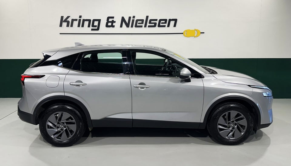 Nissan Qashqai 1,3 mHEV Acenta 5d