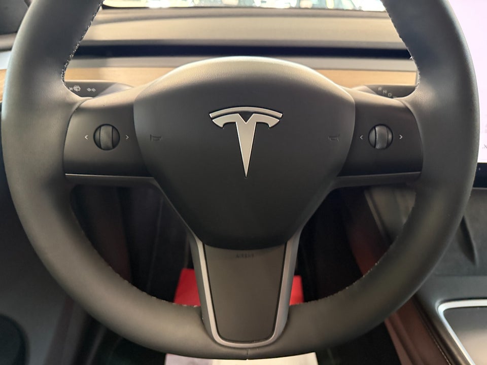 Tesla Model Y Long Range RWD 5d