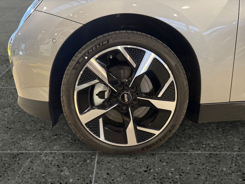 MINI Cooper E Classic Trim S 3d