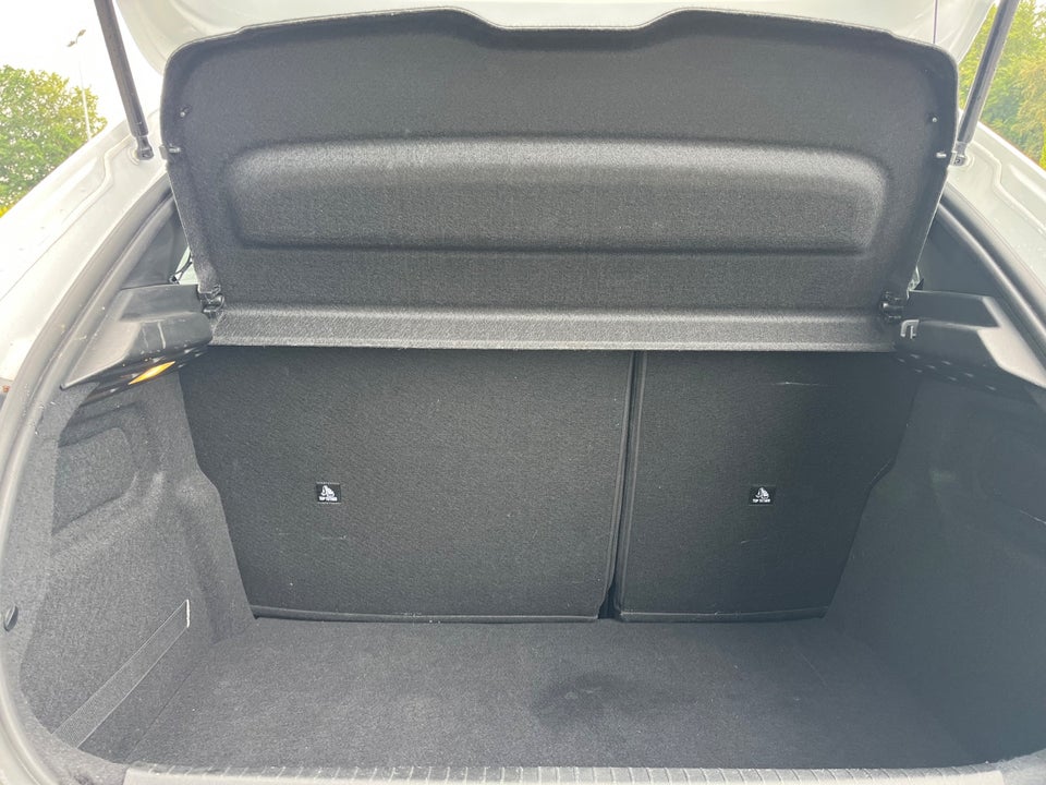 Peugeot 208 1,2 PureTech 100 Allure 5d