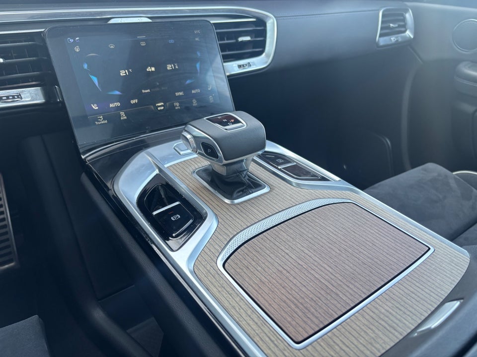 Hongqi E-HS9 99 Premium 5d