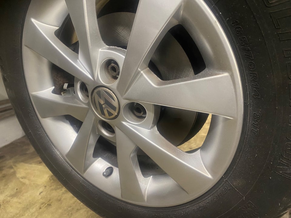 VW Up! 1,0 75 Move Up! ASG 5d