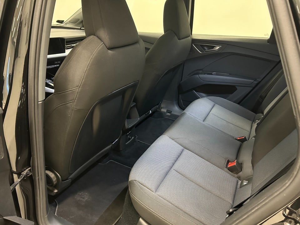 Audi Q4 e-tron 40 Attitude 5d