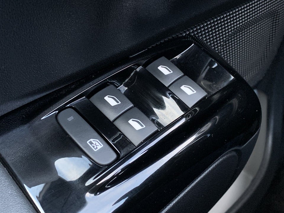 Citroën C3 1,2 PureTech 83 Impress 5d