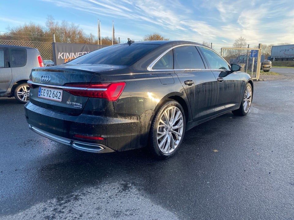 Audi A6 50 TFSi e Sport quattro S-tr. 4d
