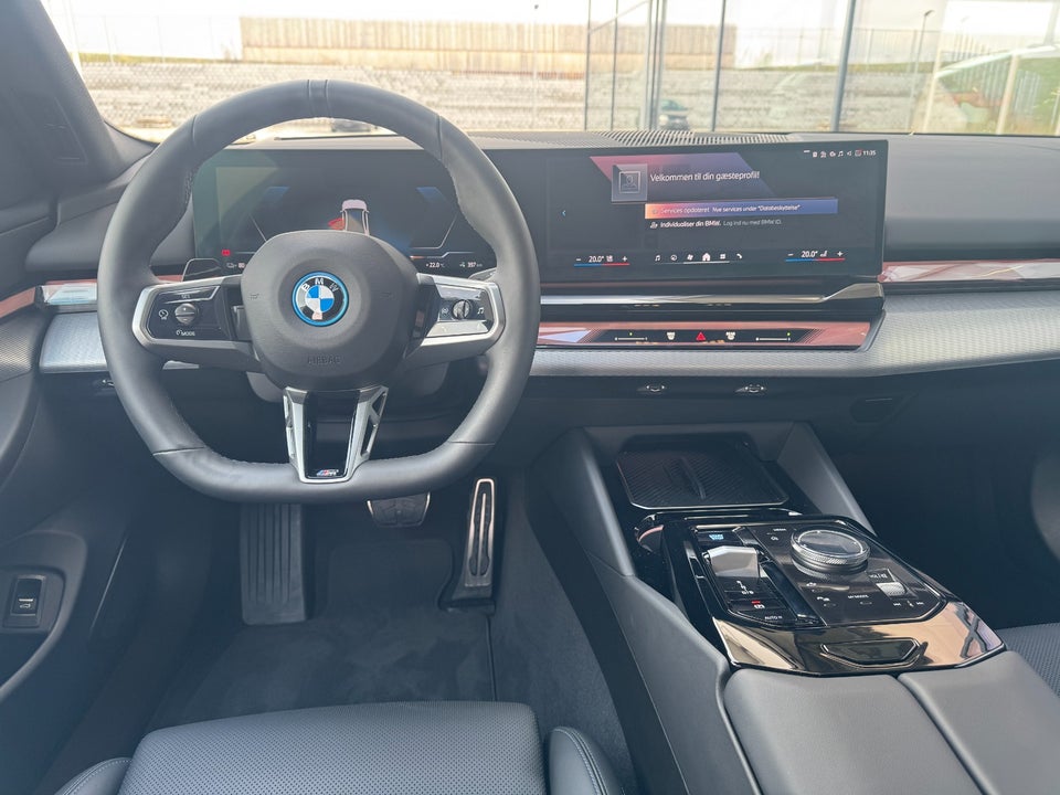 BMW i5 eDrive40 M-Sport Pro 4d