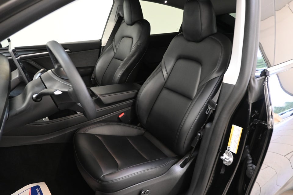 Tesla Model Y Long Range AWD 5d