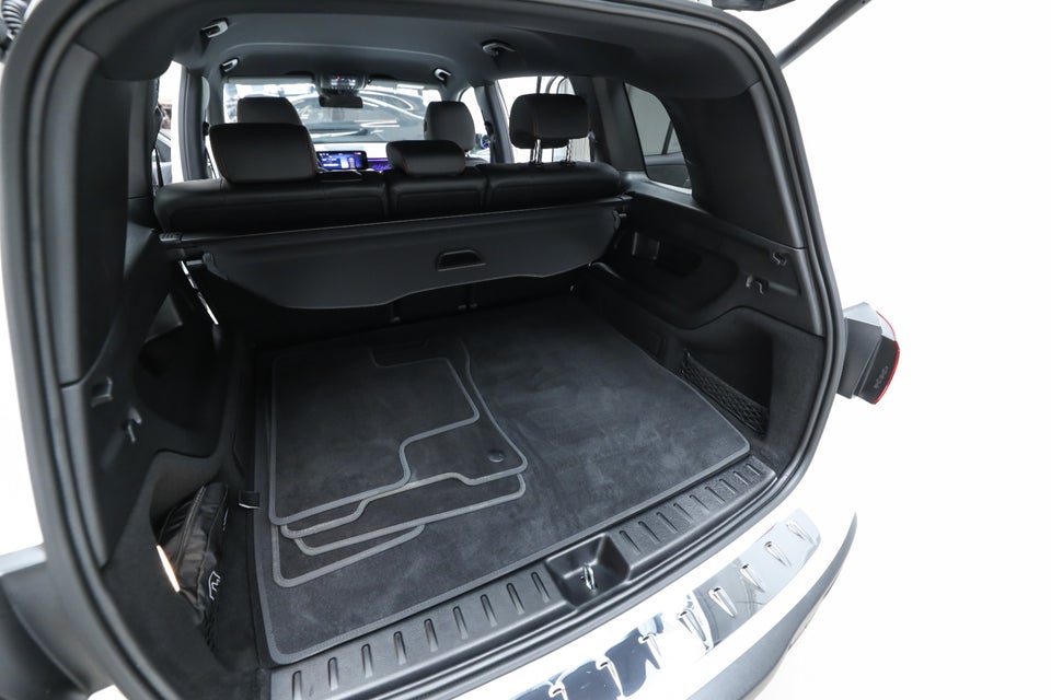 Mercedes EQB250+ AMG Advance 5d