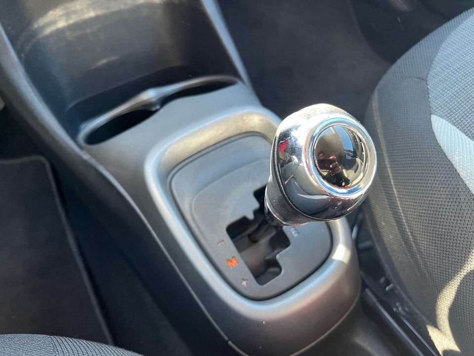 Toyota Aygo 1,0 VVT-i x-clusiv x-shift 5d