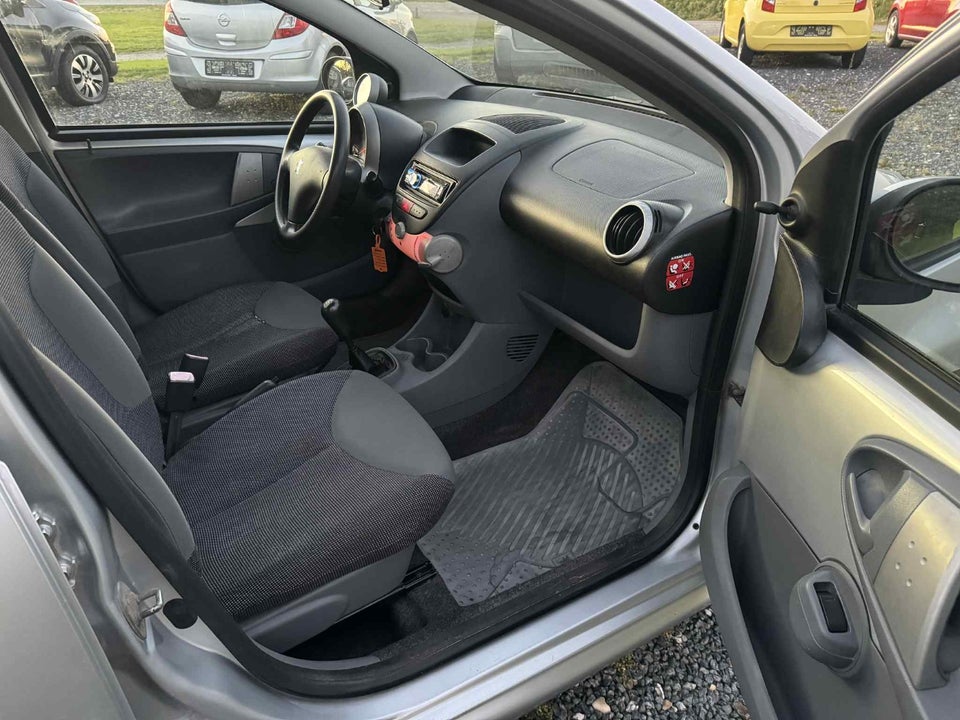 Peugeot 107 1,0 Trendy 5d