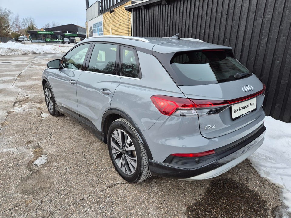 Audi Q4 e-tron 45 Progress 5d