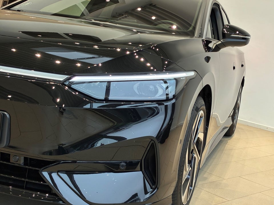 VW ID.7 77 Pro Tourer 5d