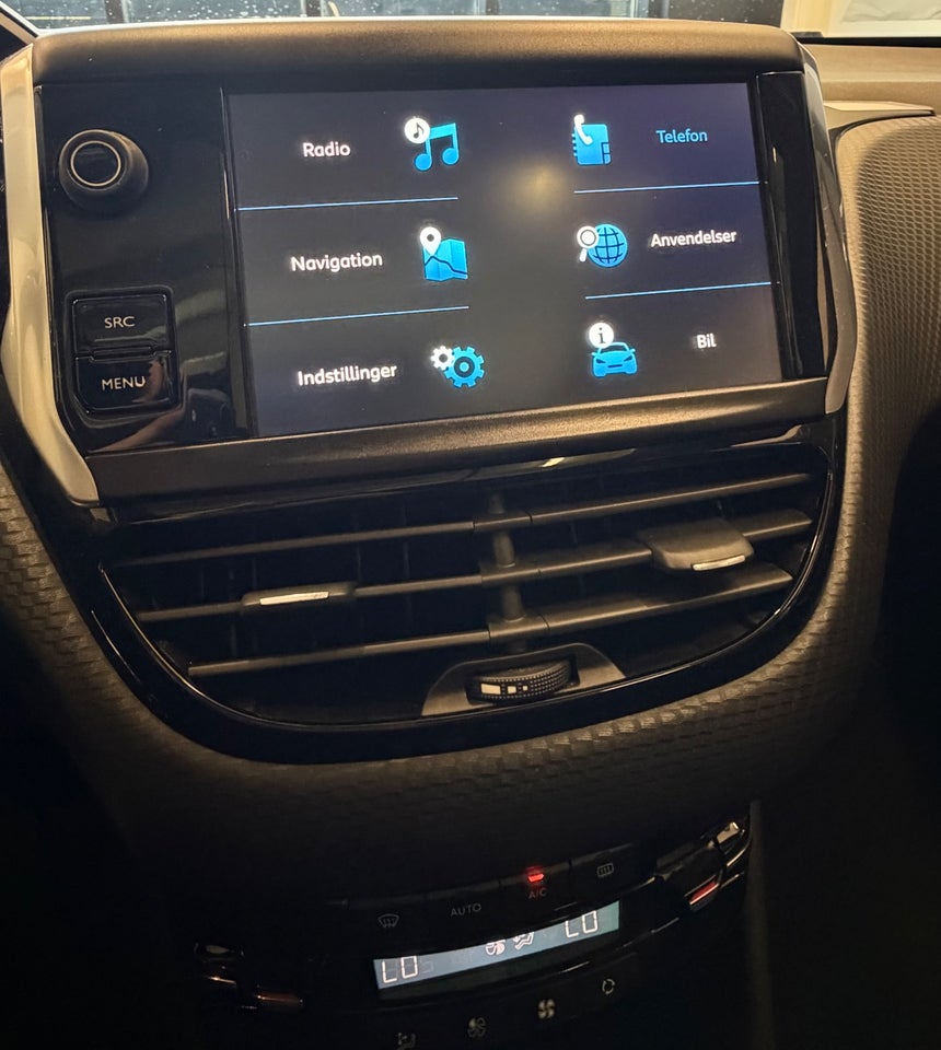 Peugeot 208 1,2 PureTech 82 Allure Sky 5d