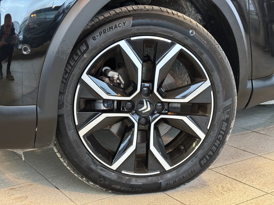 Citroën ë-C4 X 50 Shine 4d