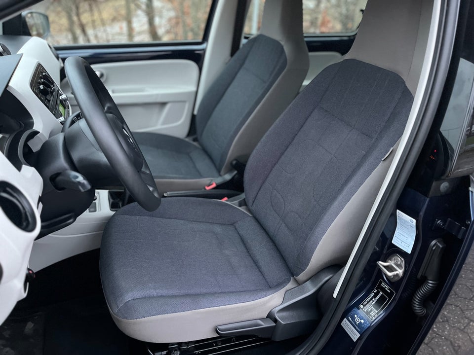 VW Up! 1,0 75 Street Up! BMT 5d