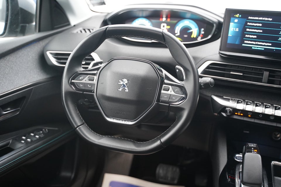 Peugeot 3008 1,6 Hybrid Allure Pack EAT8 5d