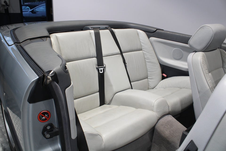 BMW 328i 2,8 Cabriolet 2d