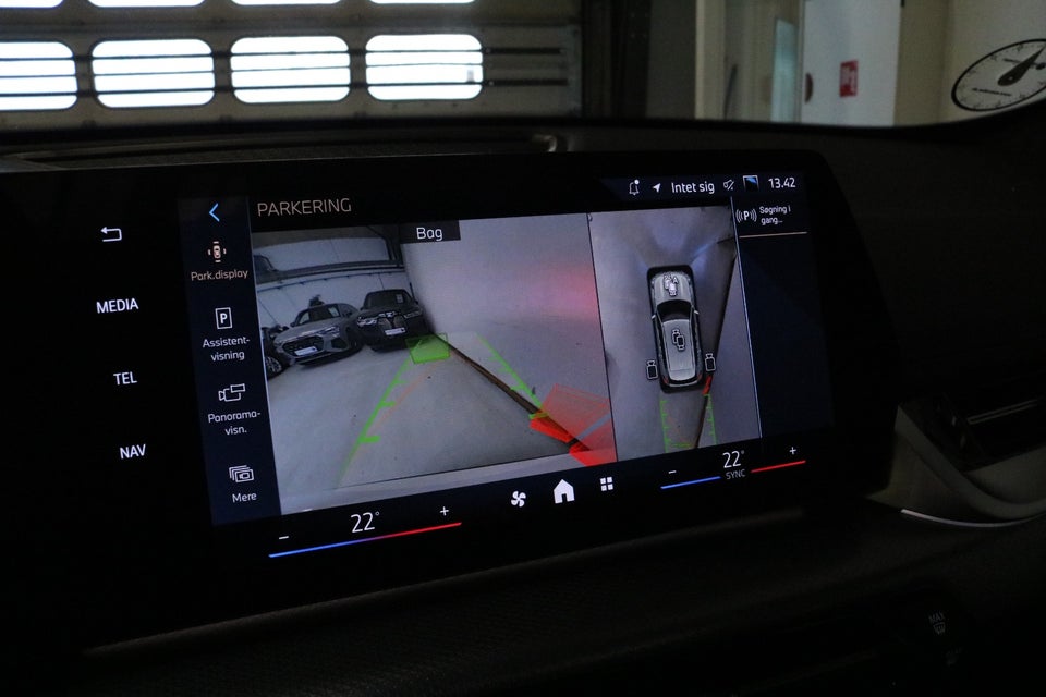 BMW iX1 eDrive20 M-Sport 5d