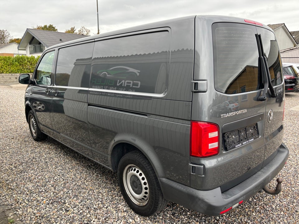 VW Transporter 2,0 TDi 150 Kassevogn lang