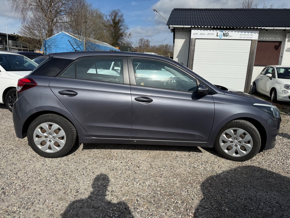 Hyundai i20 1,25 Trend 5d