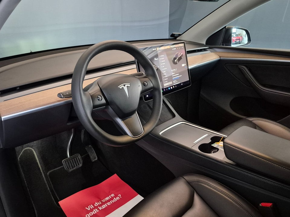 Tesla Model Y Long Range RWD 5d