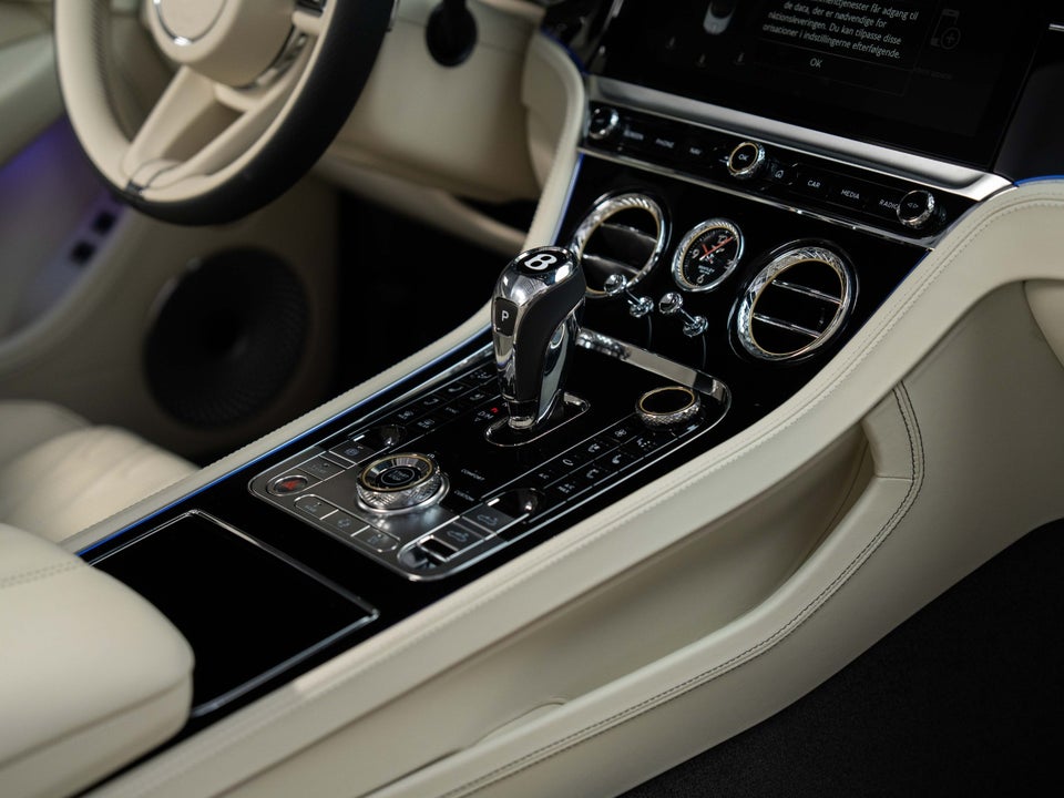 Bentley Continental GTC 4,0 V8 Hybrid Azure aut. 2d