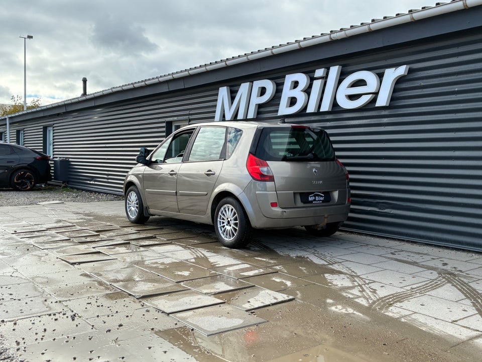 Renault Scenic II 1,9 dCi 130 Authentique 5d