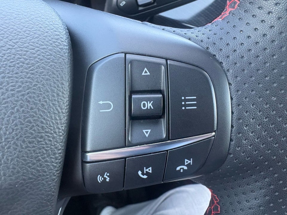 Ford Kuga 2,5 PHEV ST-Line X CVT 5d