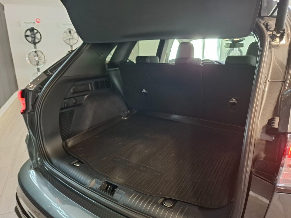 Ford Kuga 2,5 PHEV Vignale CVT 5d