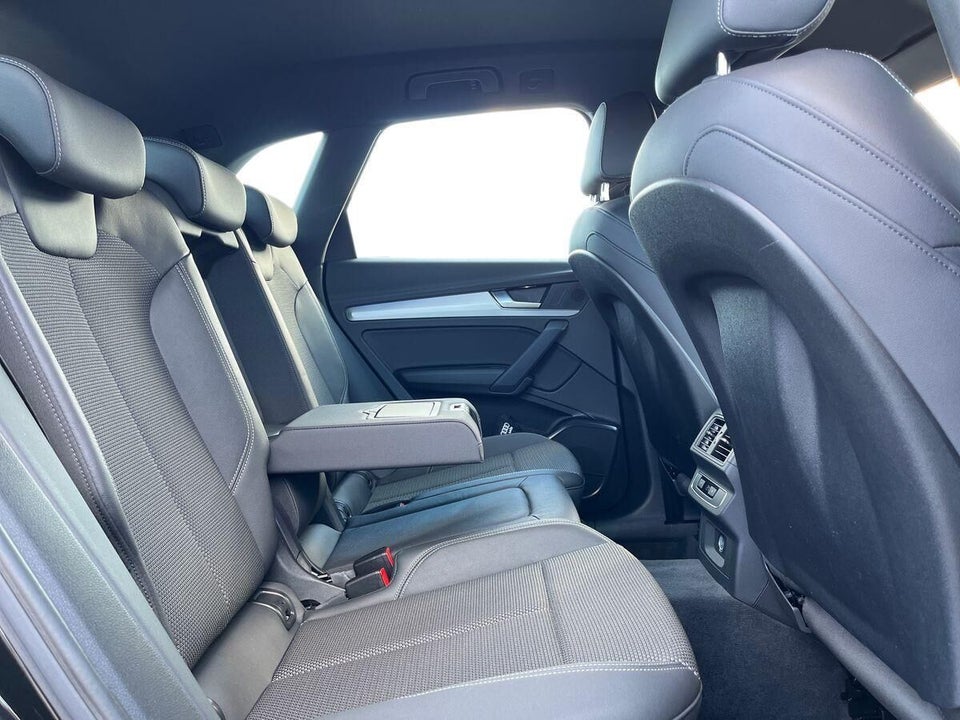 Audi Q5 50 TFSi e S-line quattro S-tr. 5d