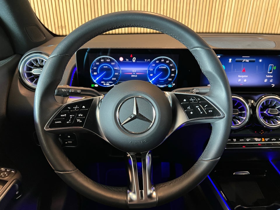 Mercedes EQB250+ Progressive 5d