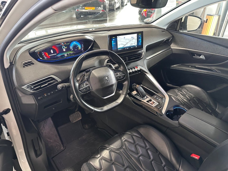 Peugeot 3008 1,6 Hybrid4 Allure Pack Limited EAT8 Van 5d