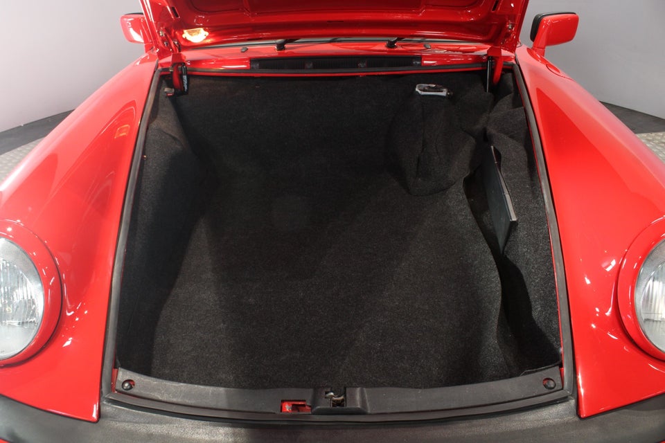 Porsche 911 3,2 Carrera Coupé 2d