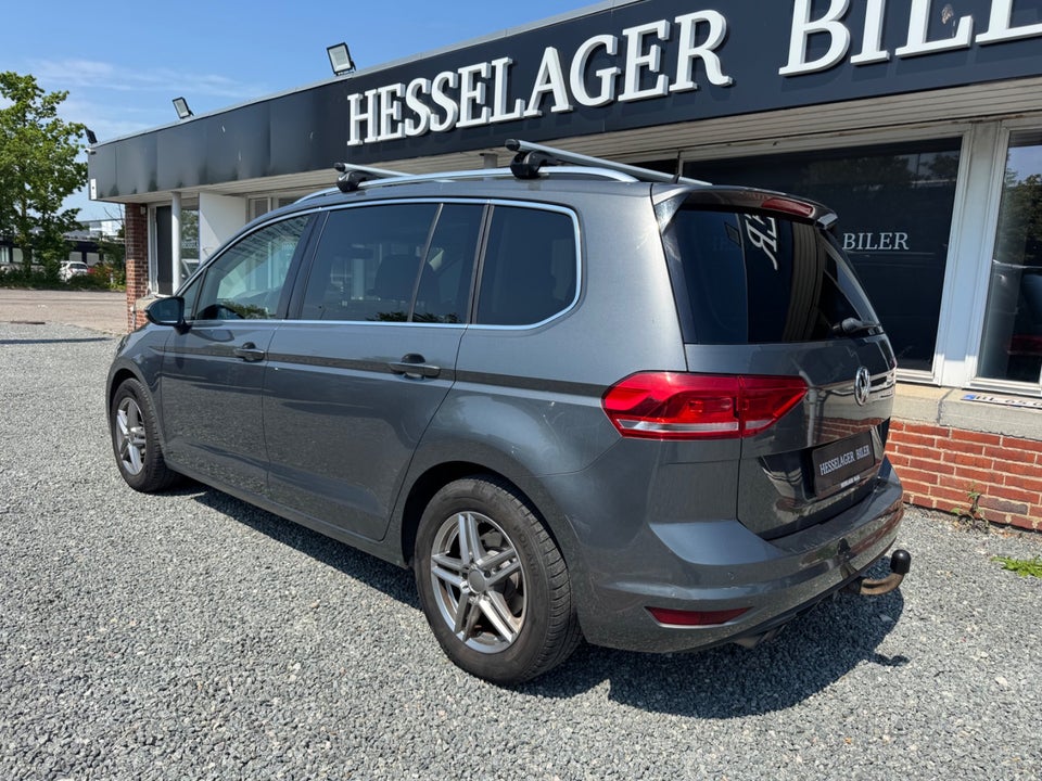 VW Touran 2,0 TDi 150 Highline DSG 7prs 5d