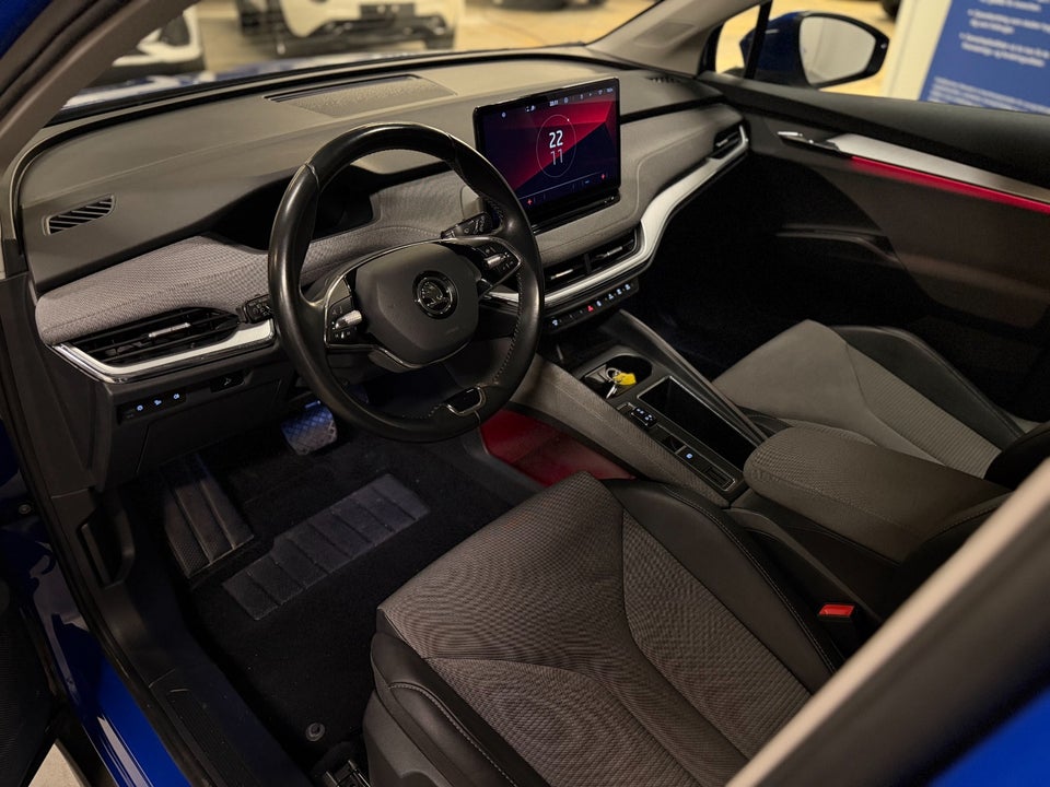 Skoda Enyaq 60 iV Loft 5d
