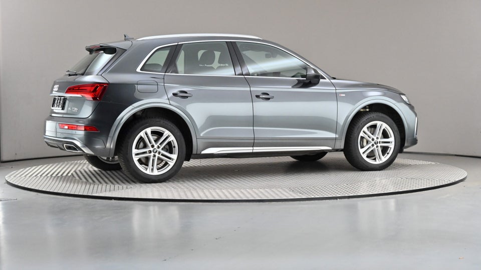 Audi Q5 50 TFSi e S-line quattro S-tr. 5d