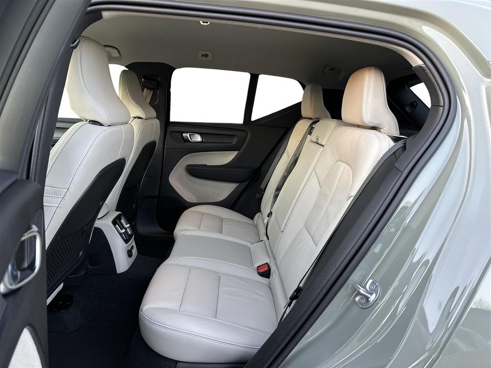 Volvo XC40 1,5 T4 ReCharge Plus Dark aut. 5d