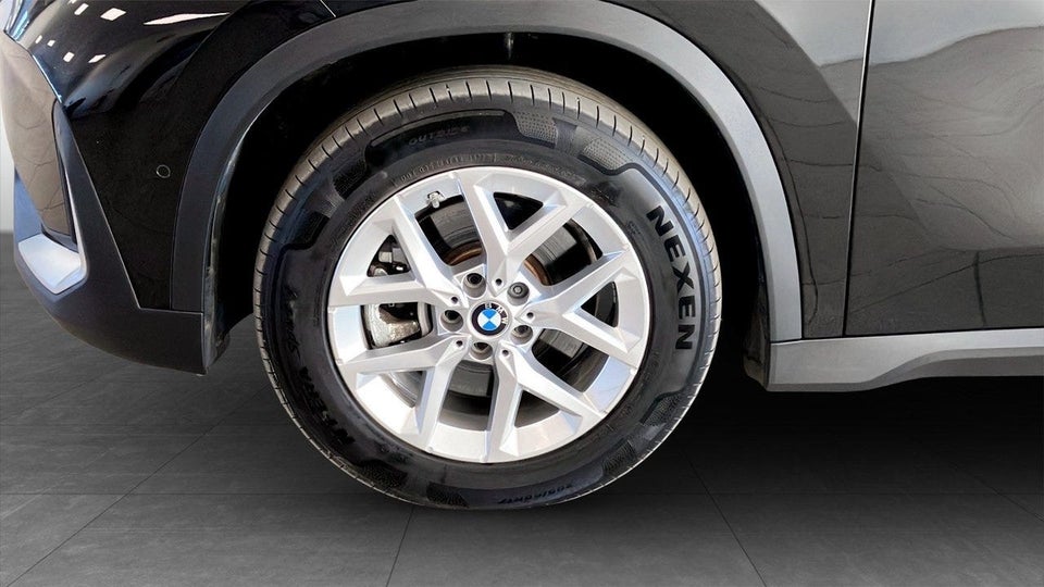 BMW iX1 xDrive30 5d