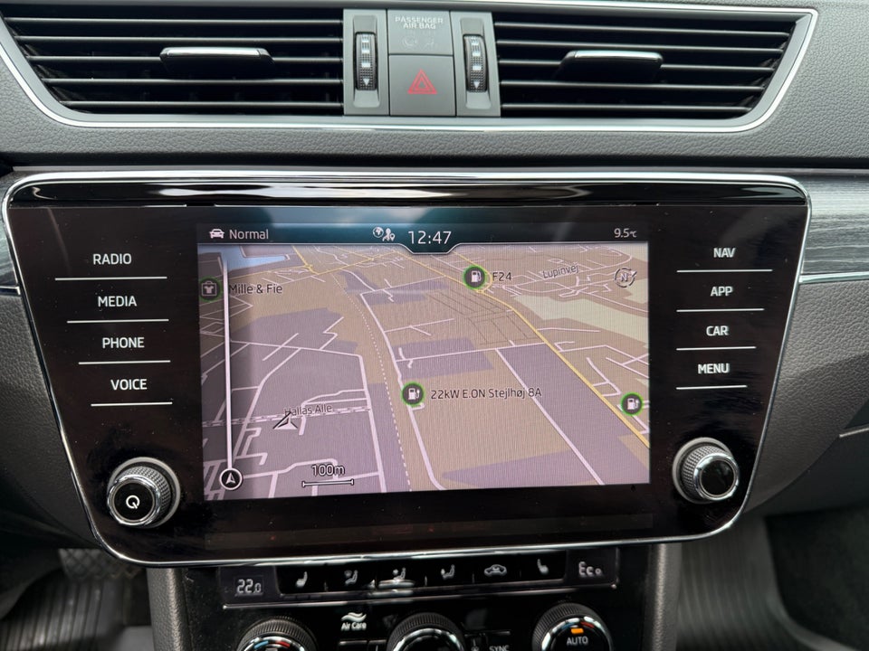 Skoda Superb 1,4 TSi iV Business Executive Combi DSG 5d