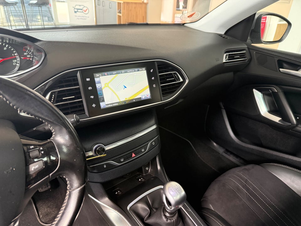 Peugeot 308 1,6 BlueHDi 120 Allure Limited SW 5d