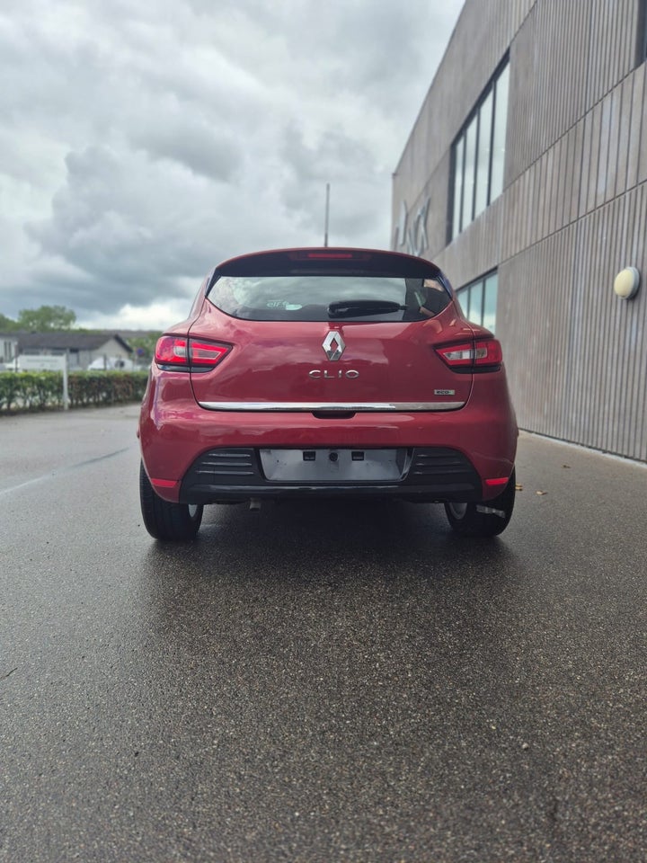Renault Clio IV 1,5 dCi 90 Limited Sport Tourer 5d
