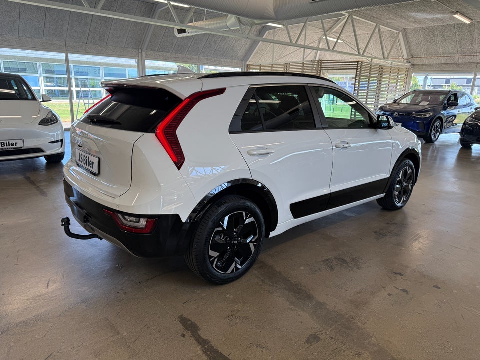 Kia Niro 64 EV Upgrade 5d