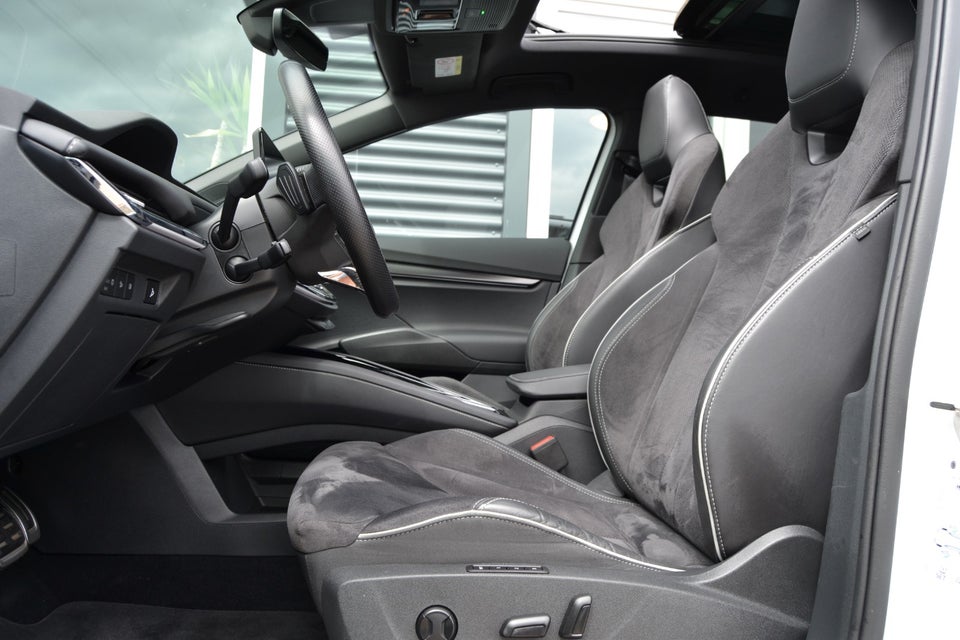 Skoda Enyaq 80x iV Sportline 5d