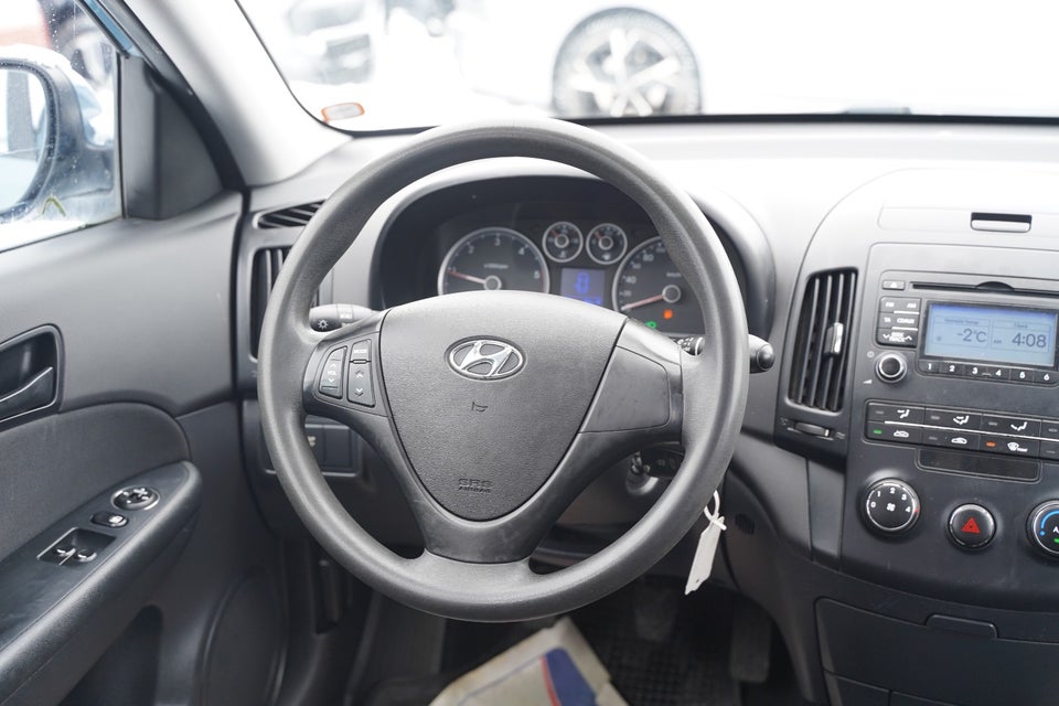 Hyundai i30 1,6 CRDi 90 Classic 5d