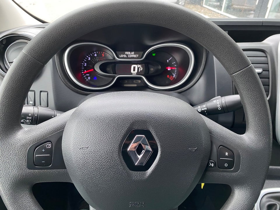 Renault Trafic T29 2,0 dCi 170 L2H1 EDC