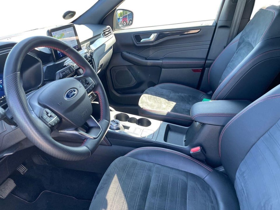 Ford Kuga 2,5 PHEV ST-Line X CVT 5d