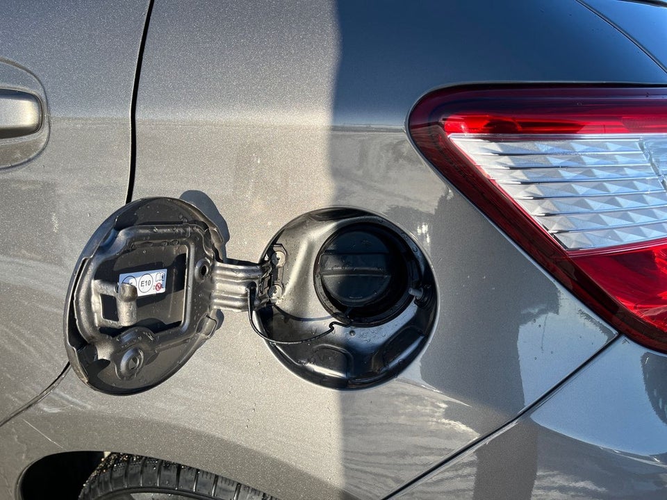 Toyota Yaris 1,0 VVT-i T3 Premium 5d