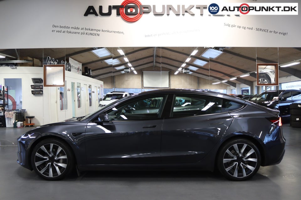 Tesla Model 3 Long Range AWD 4d