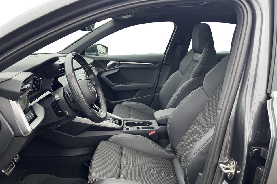 Audi A3 35 TFSi S-line S-tr. 4d