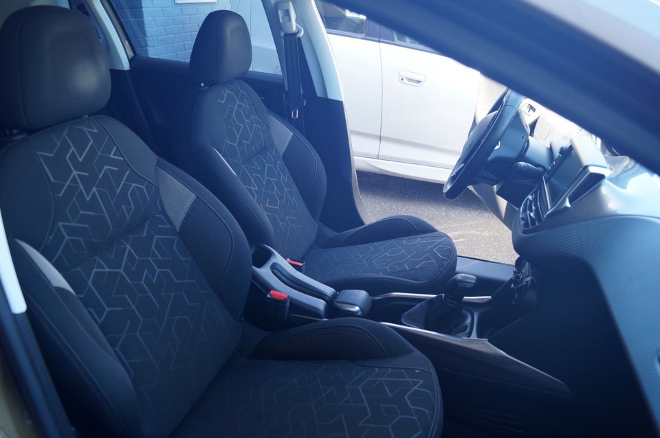 Peugeot 2008 1,2 VTi 82 Allure 5d